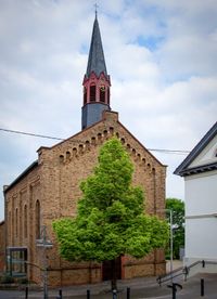 St. Petrus - Gau-Bischofsheim